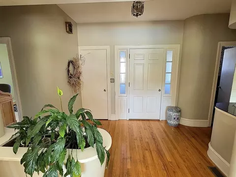 Entry Way - 1015 Madison St, Fall River, MA 02720 photo 1 of 2