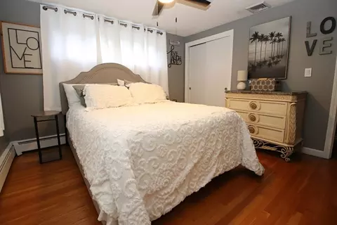 Bedroom - 1 Biscayne Ave, Saugus, MA 01906 photo 2 of 5