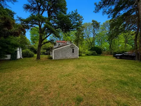 18 Nickerson Dr, Cotuit, MA 02635 photo 3