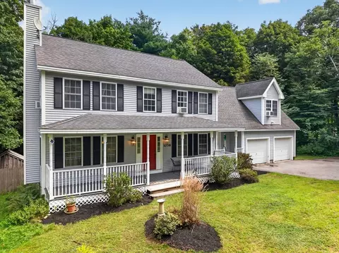 1036 Pleasant St, Leominster, MA 01453