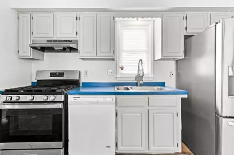 Kitchen - 253 Garden St, Fall River, MA 02720 photo 2 of 3