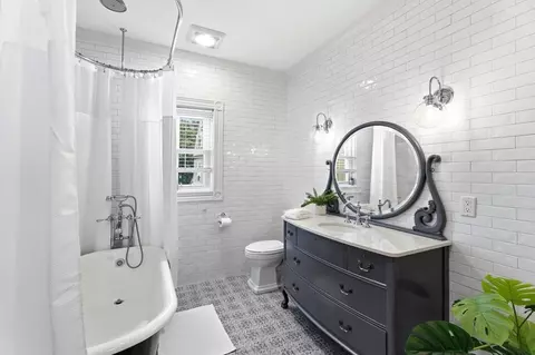 Bath - 19 Gilmore St, Everett, MA 02149 photo 3 of 4