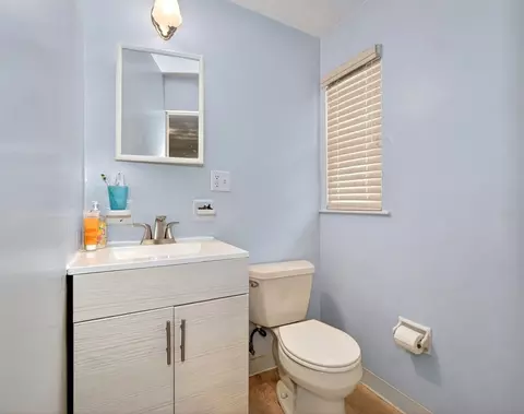 Bath - 20 Temi Rd, Framingham, MA 01701 photo 2 of 2