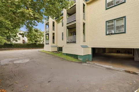 Exterior - 38 Carter St #107, Everett, MA 02149 photo 7 of 10