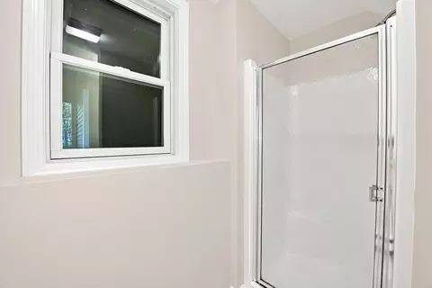 Bath - 31 Barnard Rd, Worcester, MA 01605 photo 6 of 6