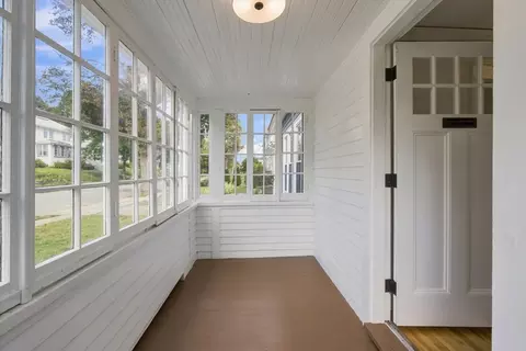 Exterior - 31 Barnard Rd, Worcester, MA 01605 photo 4 of 6