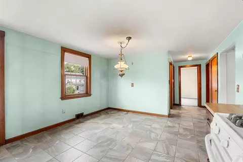 Other - 18 Iverson Rd, Beverly, MA 01915 photo 2 of 4