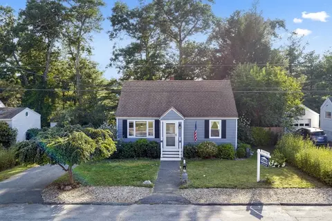 187 Campbell Dr, Lowell, MA 01851