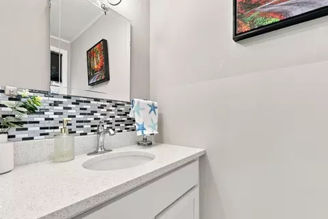 Bath - 25 Mohawk Path, Bellingham, MA 02019 photo 1 of 2