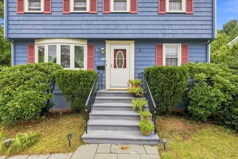 Exterior - 25 Mohawk Path, Bellingham, MA 02019 photo 2 of 10