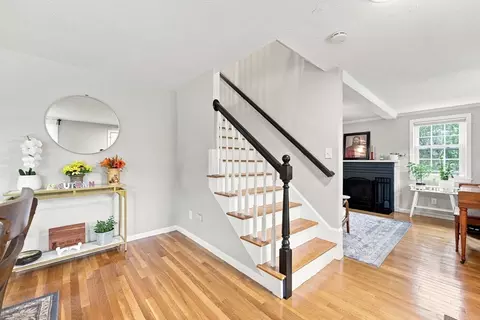Entry Way - 25 Mohawk Path, Bellingham, MA 02019 photo 2 of 2