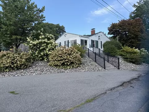 40 Marshall Rd, Fitchburg, MA 01420