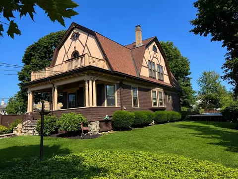 14 Lafayette St, Waltham, MA 02453