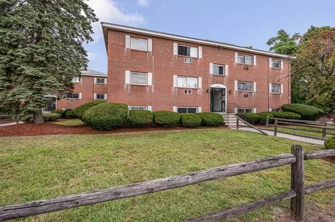7 Glen Ave #7, Chelmsford, MA 01824