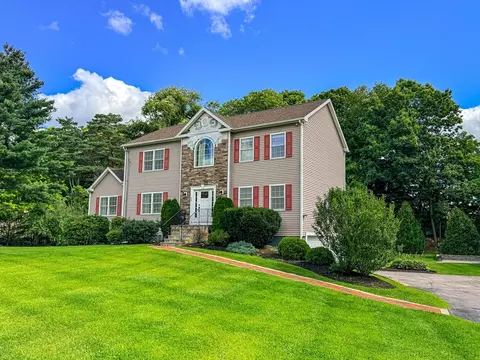 52 Phelps St, Marlborough, MA 01752