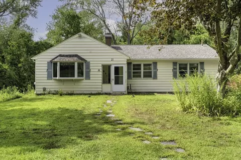20 S Sycamore Knls, South Hadley, MA 01075