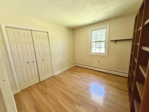 Bedroom - 908 Burts Pit Rd, Northampton, MA 01062 photo 1 of 4