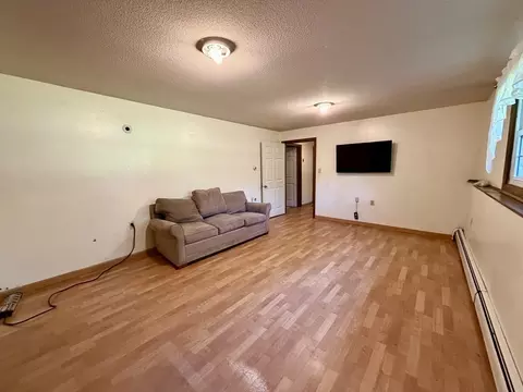 Living - 908 Burts Pit Rd, Northampton, MA 01062 photo 5 of 5