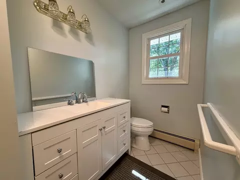 Bath - 908 Burts Pit Rd, Northampton, MA 01062 photo 2 of 3