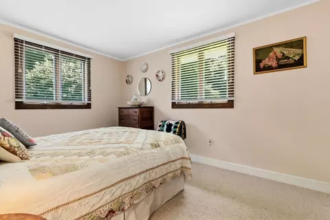 Bedroom - 8 Colgate Rd, Beverly, MA 01915 photo 6 of 6