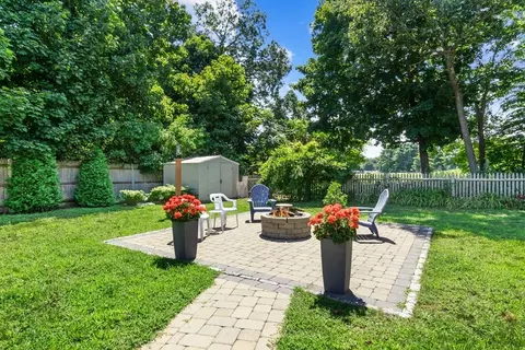 Exterior - 8 Colgate Rd, Beverly, MA 01915 photo 6 of 7