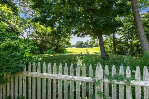 Exterior - 8 Colgate Rd, Beverly, MA 01915 photo 4 of 7