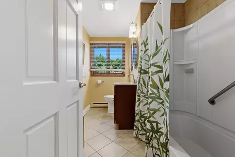 Bath - 8 Colgate Rd, Beverly, MA 01915 photo 1 of 3