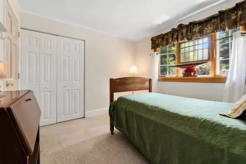 Bedroom - 8 Colgate Rd, Beverly, MA 01915 photo 2 of 6
