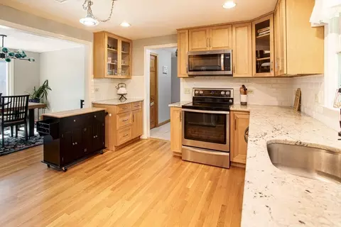 Kitchen - 14 Shady Ln, Wareham, MA 02571 photo 1 of 4