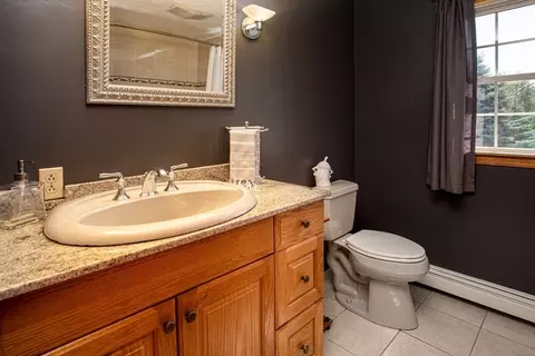 Bath - 14 Shady Ln, Wareham, MA 02571 photo 3 of 4
