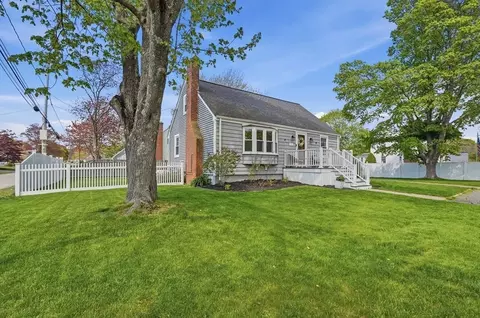 121 Moreland Rd, Weymouth, MA 02191