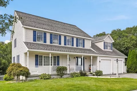 33 Fairway Dr, Woburn, MA 01801