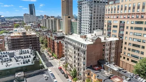 View/Area - 8 Garrison St #501, Boston, MA 02116 photo 2 of 2