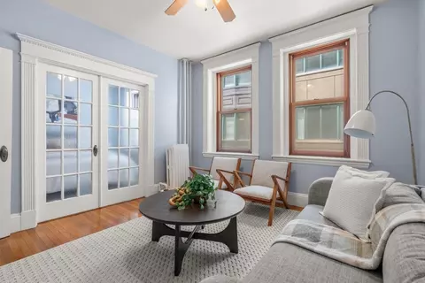Living - 8 Garrison St #501, Boston, MA 02116 photo 3 of 4