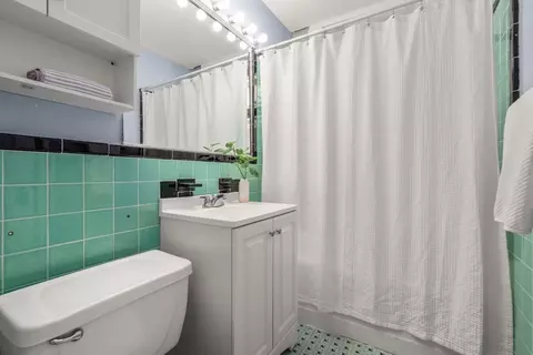 Bath - 8 Garrison St #501, Boston, MA 02116 photo 2 of 2