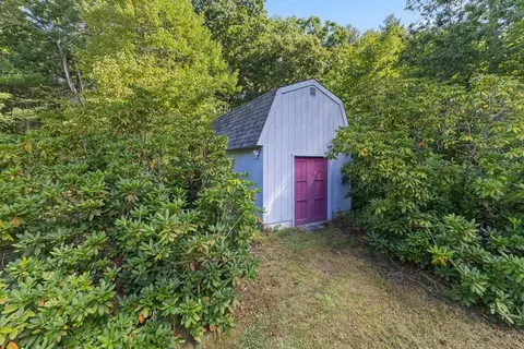 Exterior - 627 Main St, Dunstable, MA 01827 photo 1 of 6