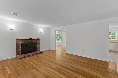 Living - 627 Main St, Dunstable, MA 01827 photo 1 of 5