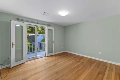 Bedroom - 627 Main St, Dunstable, MA 01827 photo 5 of 7
