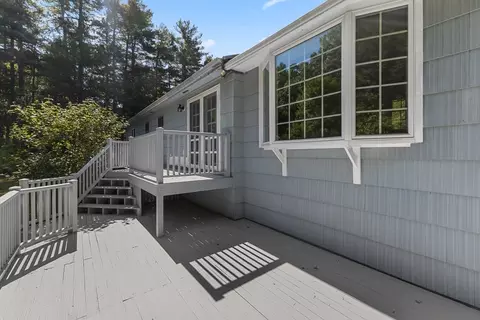 Exterior - 627 Main St, Dunstable, MA 01827 photo 6 of 6