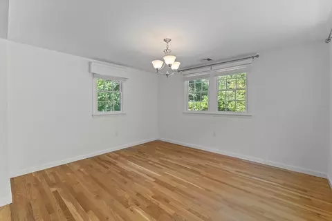 Bedroom - 627 Main St, Dunstable, MA 01827 photo 1 of 7
