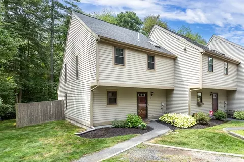 31 Greenwood Village St #31, Easton, MA 02334