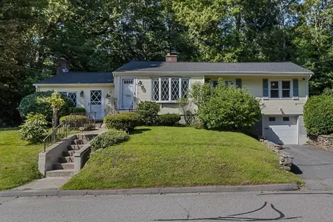 48 Washington St, Shrewsbury, MA 01545