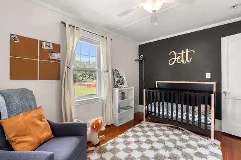 Bedroom - 16 Maple Ave, Danvers, MA 01923 photo 3 of 6