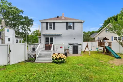 Exterior - 16 Maple Ave, Danvers, MA 01923 photo 5 of 6