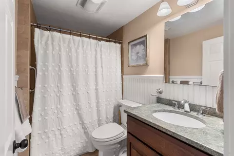 Bath - 16 Maple Ave, Danvers, MA 01923 photo 1 of 3