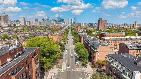 680 Tremont St #1, Boston, MA 02118