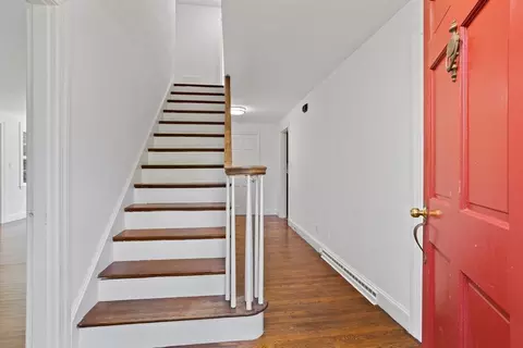 Entry Way - 4 Meadowbrook Rd, Dover, MA 02030 photo 1 of 2