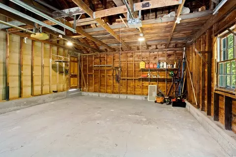 Exterior - 4 Meadowbrook Rd, Dover, MA 02030 photo 2 of 3