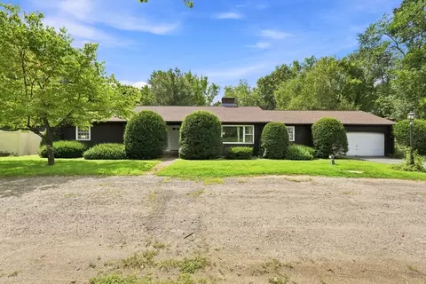 261 Bay Rd, Hadley, MA 01035