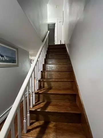 Entry Way - 116 Quebec St, Lowell, MA 01852 photo 2 of 4